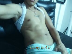 Dany_hot_x