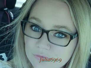 Julia6969