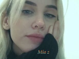 Mia_z