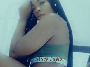 Miley_Taylor