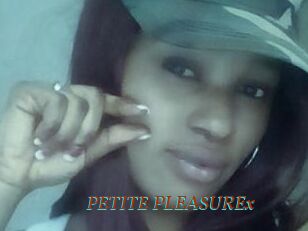 PETITE_PLEASUREx